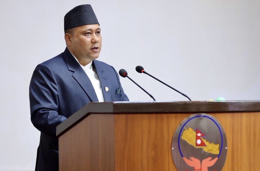 आगामी सोमबारदेखि नयाँ कम्पनीमार्फत राहदानी छपाई सुरु हुन्छ : परराष्ट्रमन्त्री खनाल