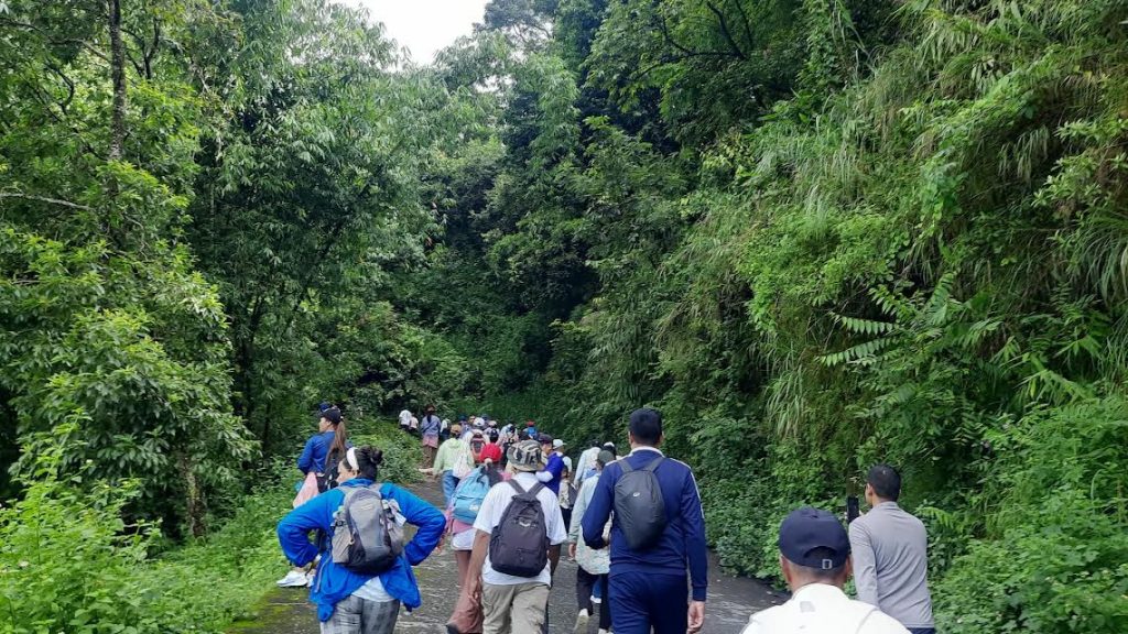 हाइकर्स क्लब नेपालको हाइकिङमा ५० जना भन्दा बढी सहभागी