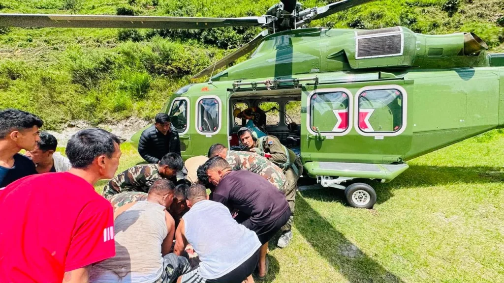 हालसम्म बाढीबाट प्रभावित ८८ जनाको हवाई उद्धार